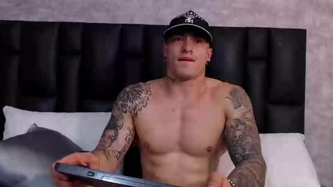 Snapshot of jeremy_lane chatting on 12-14-24, 03:07 Jeremy lane online show from 12-14-24, 03:07
