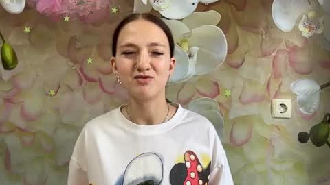 Snapshot of jeremybeute chatting on 07-11-26, 11:13 Adel3 online show from 07-11-26, 11:13