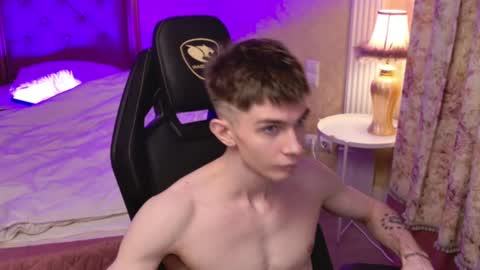 Jerry  online show from 03-03-25, 01:20