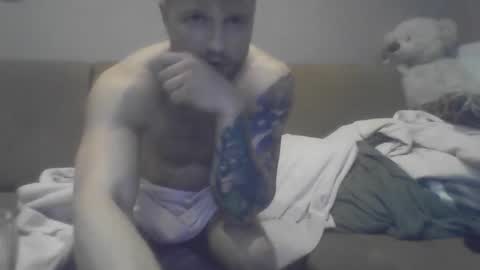 Snapshot of jerryalise chatting on 12-11-24, 01:28 jerryalise online show from 12-11-24, 01:28