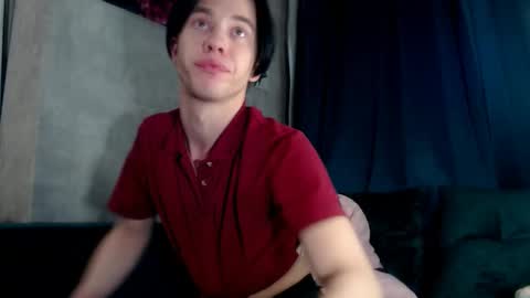 Snapshot of jerrybomb_ chatting on 12-03-24, 01:08 Jerrybomb online show from 12-03-24, 01:08