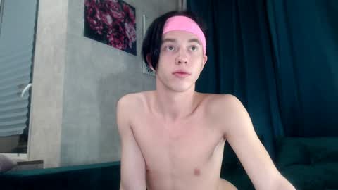 Snapshot of jerrybomb_ chatting on 12-04-24, 05:05 Jerrybomb online show from 12-04-24, 05:05