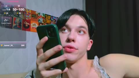 Snapshot of jerrybomb_ chatting on 02-13-25, 06:16 Jerrybomb online show from 02-13-25, 06:16