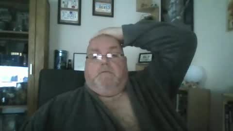 Snapshot of jerseyhammer01 chatting on 12-30-24, 09:05 Harry online show from 12-30-24, 09:05