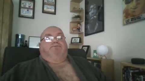 Snapshot of jerseyhammer01 chatting on 01-28-25, 09:08 Harry online show from 01-28-25, 09:08