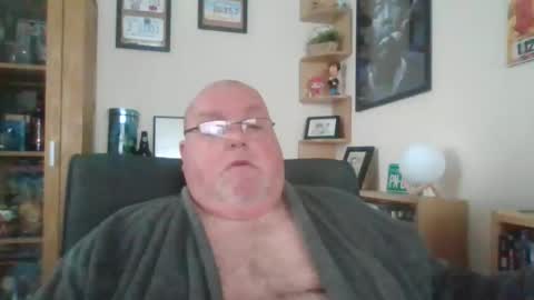 Snapshot of jerseyhammer01 chatting on 02-04-25, 10:10 Harry online show from 02-04-25, 10:10