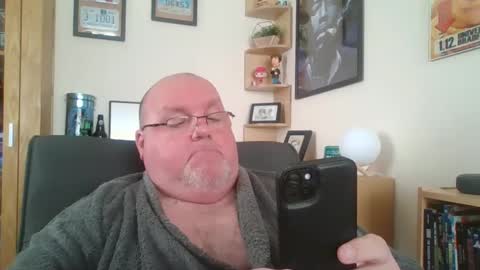 Snapshot of jerseyhammer01 chatting on 02-07-25, 08:55 Harry online show from 02-07-25, 08:55