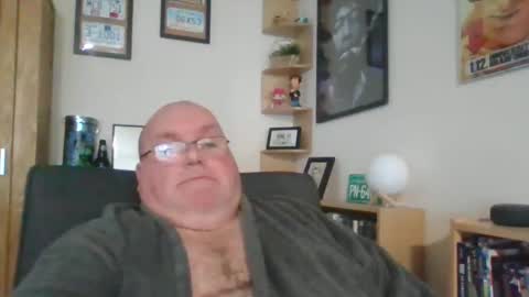 Snapshot of jerseyhammer01 chatting on 02-17-25, 08:41 Harry online show from 02-17-25, 08:41
