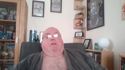 Snapshot of jerseyhammer01 chatting on 02-27-25, 08:39 Harry online show from 02-27-25, 08:39