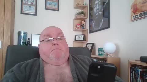 Snapshot of jerseyhammer01 chatting on 03-03-25, 08:49 Harry online show from 03-03-25, 08:49