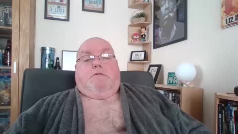 Snapshot of jerseyhammer01 chatting on 03-12-25, 09:02 Harry online show from 03-12-25, 09:02