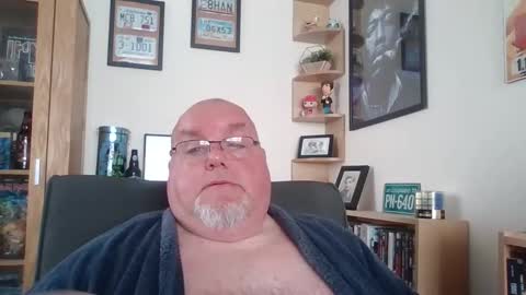 Snapshot of jerseyhammer01 chatting on 09-20-25, 08:48 Harry online show from 09-20-25, 08:48