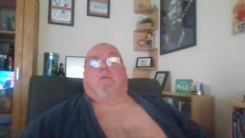 Snapshot of jerseyhammer01 chatting on 10-02-25, 07:26 Harry online show from 10-02-25, 07:26