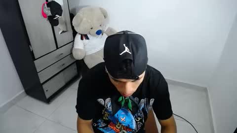 Snapshot of jersiherberth chatting on 05-01-26, 11:48 jersiherberth online show from 05-01-26, 11:48