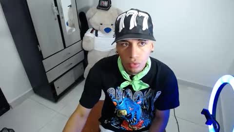 Snapshot of jersiherberth chatting on 05-07-26, 11:48 jersiherberth online show from 05-07-26, 11:48