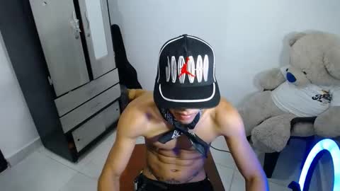 Snapshot of jersiherberth chatting on 05-09-26, 04:23 jersiherberth online show from 05-09-26, 04:23