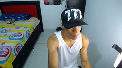 Snapshot of jersiherberth chatting on 05-19-26, 04:46 jersiherberth online show from 05-19-26, 04:46