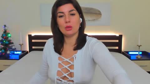 JESS online show from 12-17-24, 04:23