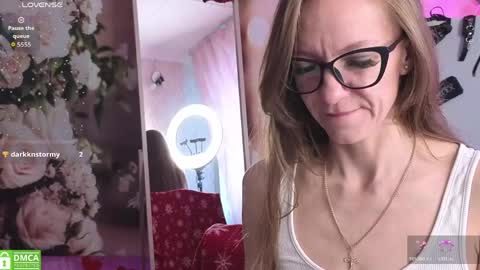 jesica_moon_peachyy online show from 05-09-26, 03:01