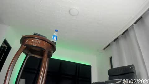 Snapshot of jesica_sanchez chatting on 02-08-25, 12:17 jesica_sanchez online show from 02-08-25, 12:17