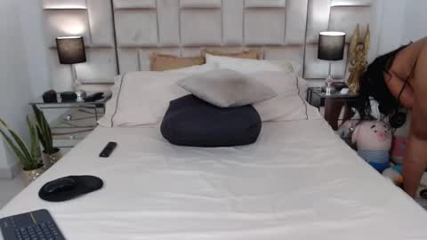 Snapshot of jesicataylorx chatting on 02-20-25, 10:48 JESICA online show from 02-20-25, 10:48