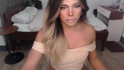 Snapshot of jesie_hot69 chatting on 07-23-26, 01:42 jesie_hot69 online show from 07-23-26, 01:42