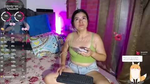 Snapshot of jesiica_bunny chatting on 04-21-26, 10:23 Jessi online show from 04-21-26, 10:23