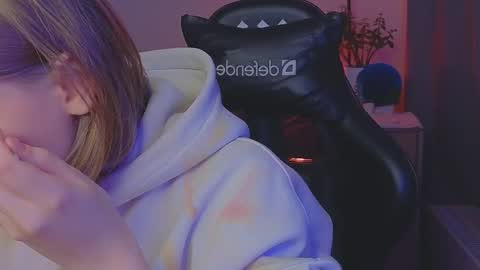 Snapshot of jess0e9 chatting on 03-04-26, 03:40 JessieVibes online show from 03-04-26, 03:40