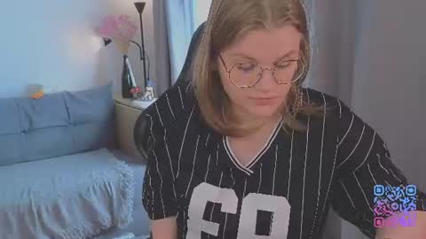  JessieVibes online show from 06-20-26, 02:42