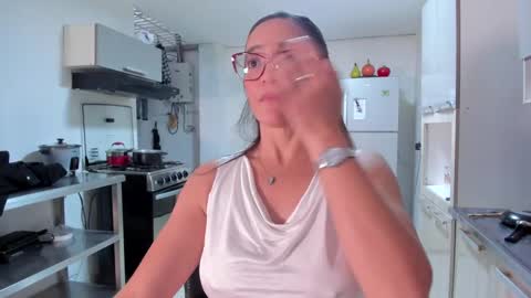 jessica herreraToday I will be your devil and you my victim online show from 02-12-25, 07:56