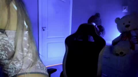 Snapshot of jess1ca_rabb1t chatting on 12-15-24, 11:34 jess1ca_rabb1t online show from 12-15-24, 11:34
