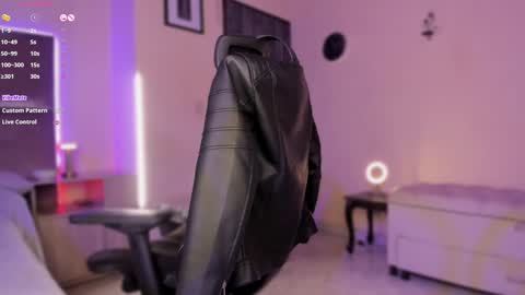 itsjesscollen online show from 01-23-25, 06:49