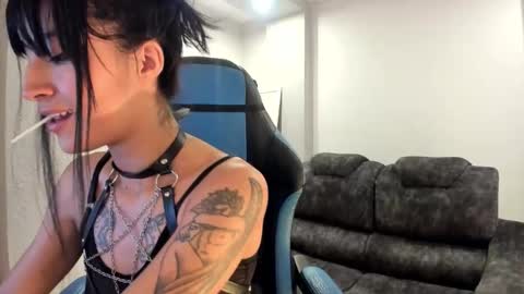 Snapshot of jessi_lemus chatting on 11-24-25, 08:30 jessi_lemus online show from 11-24-25, 08:30