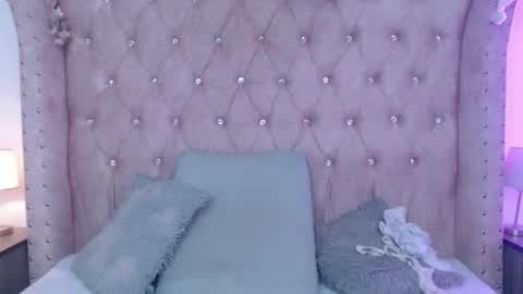 Jessica  online show from 02-11-26, 12:15