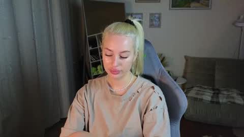 Snapshot of jessica_hanson chatting on 01-24-25, 06:14 Jessy online show from 01-24-25, 06:14