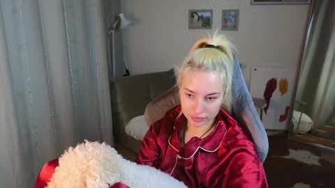 Snapshot of jessica_hanson chatting on 02-12-25, 06:19 Jessy online show from 02-12-25, 06:19