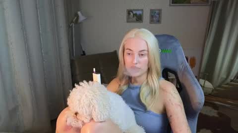 Snapshot of jessica_hanson chatting on 02-14-25, 04:52 Jessy online show from 02-14-25, 04:52