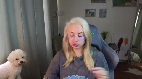 Snapshot of jessica_hanson chatting on 02-15-25, 08:00 Jessy online show from 02-15-25, 08:00