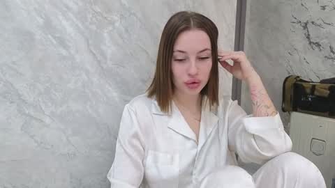 Snapshot of jessica_hanson chatting on 11-15-25, 05:16 Jessy online show from 11-15-25, 05:16