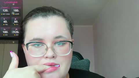 Snapshot of jessica_joy_ chatting on 05-02-26, 06:29 Natalia online show from 05-02-26, 06:29