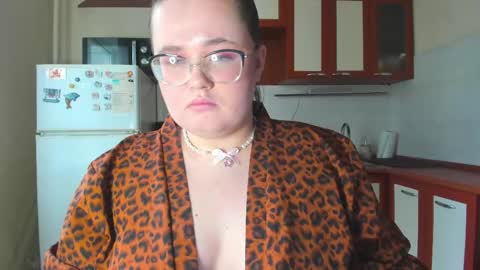 Snapshot of jessica_joy_ chatting on 05-11-26, 06:52 Natalia online show from 05-11-26, 06:52