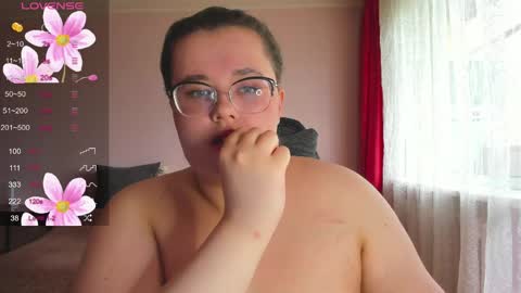 Snapshot of jessica_joy_ chatting on 05-14-26, 06:31 Natalia online show from 05-14-26, 06:31