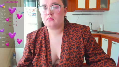 Snapshot of jessica_joy_ chatting on 05-17-26, 07:39 Natalia online show from 05-17-26, 07:39