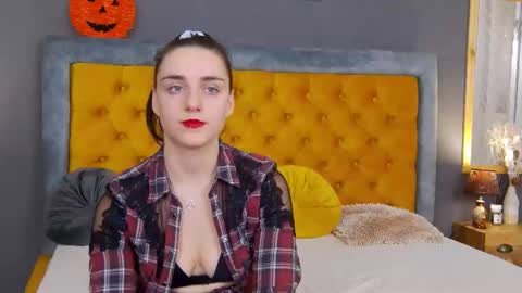 Jessica White online show from 11-12-25, 05:19