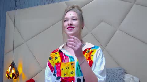 Jessica online show from 01-24-25, 01:47