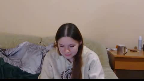 jessicaholland1 online show from 04-23-26, 06:21