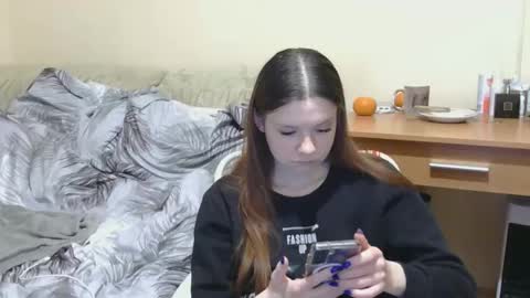 jessicaholland1 online show from 04-29-26, 10:27