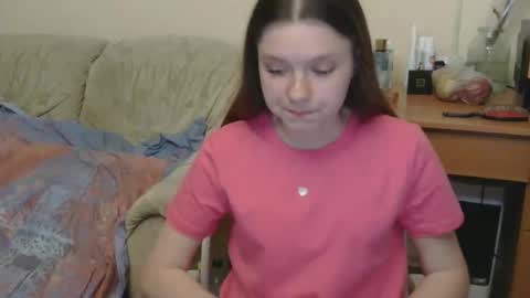 jessicaholland1 online show from 05-14-26, 07:20
