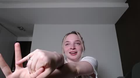 Snapshot of jessicahwinters chatting on 05-10-26, 10:26 Jessica online show from 05-10-26, 10:26