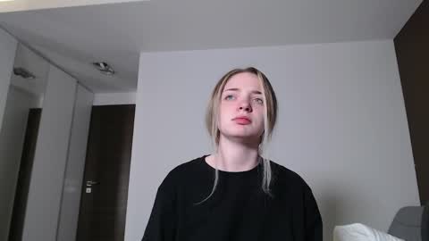 Snapshot of jessicahwinters chatting on 06-01-26, 01:40 Jessica online show from 06-01-26, 01:40